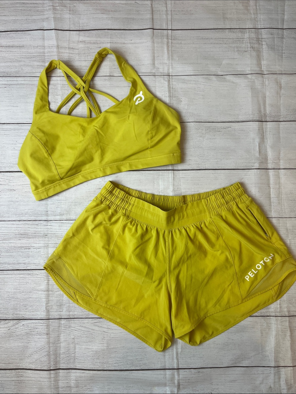 Lululemon for Peloton Women Chartreuse  hotty hot Shorts & Sports Bra Set sz 10